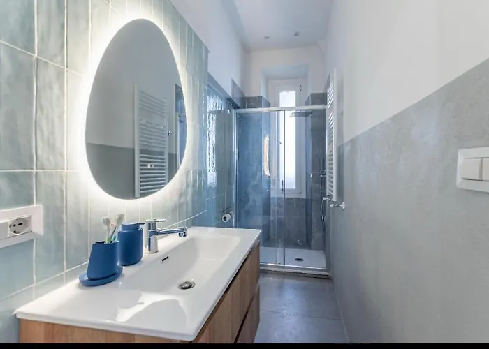 Daire Colosseum Apartment, 3 Bedrooms, 3 Baths, Large Living With A Sofa Bed, The Accommodate 8 People *