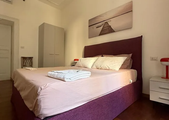 Colosseum Apartment, 3 Bedrooms, 3 Baths, Large Living With A Sofa Bed, The Accommodate 8 People