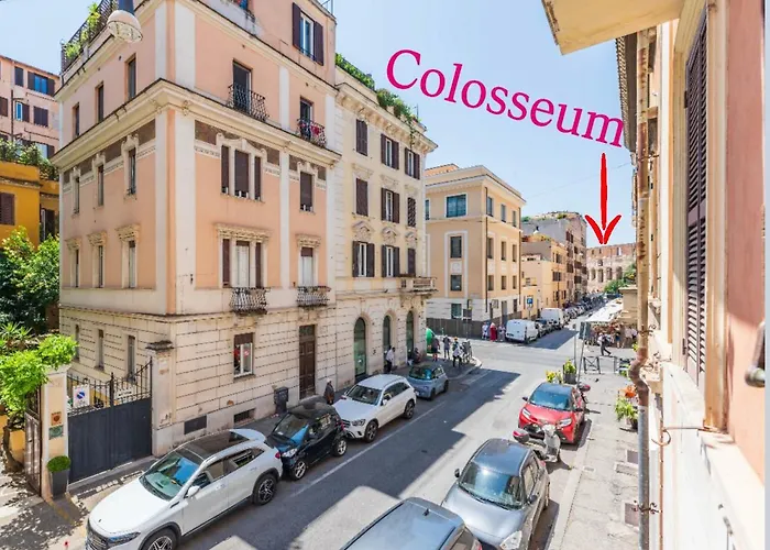 Colosseum Apartment, 3 Bedrooms, 3 Baths, Large Living With A Sofa Bed, The Accommodate 8 People * Roma